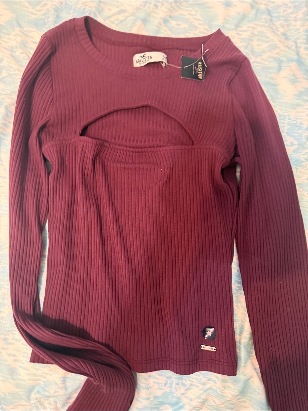 Hollister Ribbed Long Sleeve Cutout Top - Wine